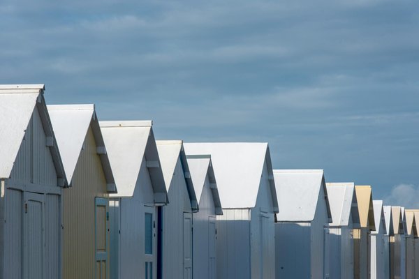 Comment choisir une croisière qui propose des excursions pour observer les aurores boréales en Islande?